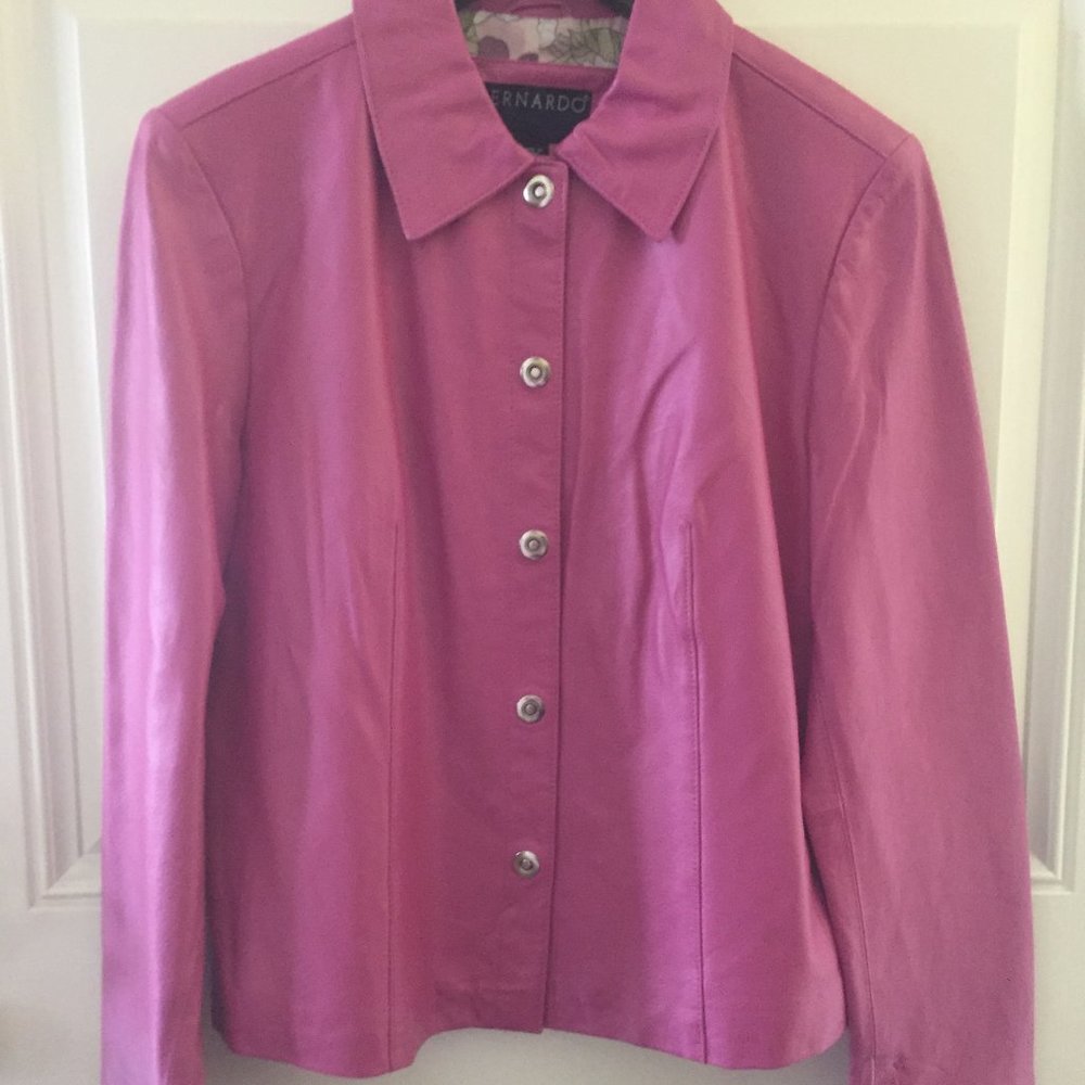 Bernardo Genuine Soft Leather Jacket/Petunia Pink/Snap Closure/Size L/NWT!!!